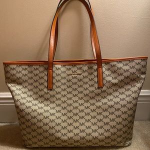 Michael Kors purse